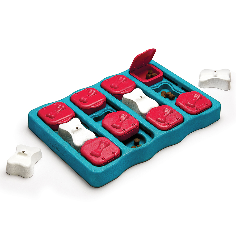 NINA OTTOSSON DOG BRICK TUERKIS/ROT 31,5X21X4 CM