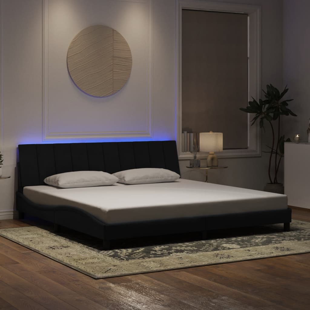 Bettgestell mit LED ohne Matratze "Hanko" Schwarz 200x200 cm Samt