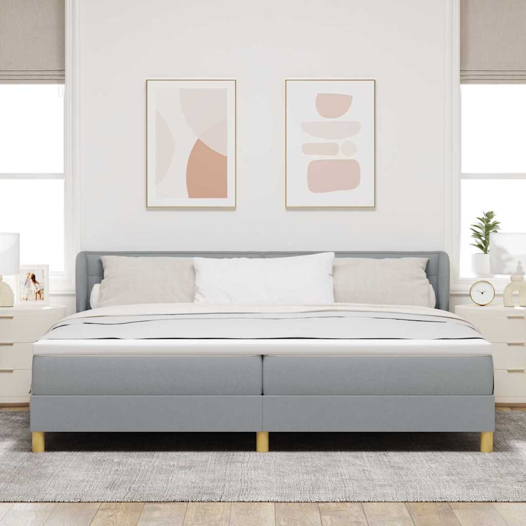 Boxspringbett mit Matratze Hellgrau 200 x 200 cm Stoff