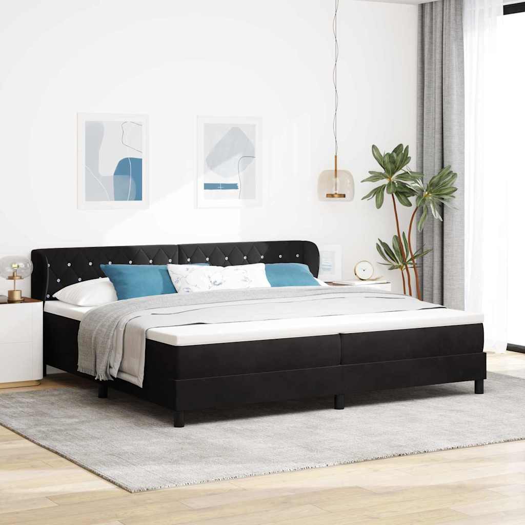 Boxspringbett mit Matratze Schwarz 200 x 200 cm Samt