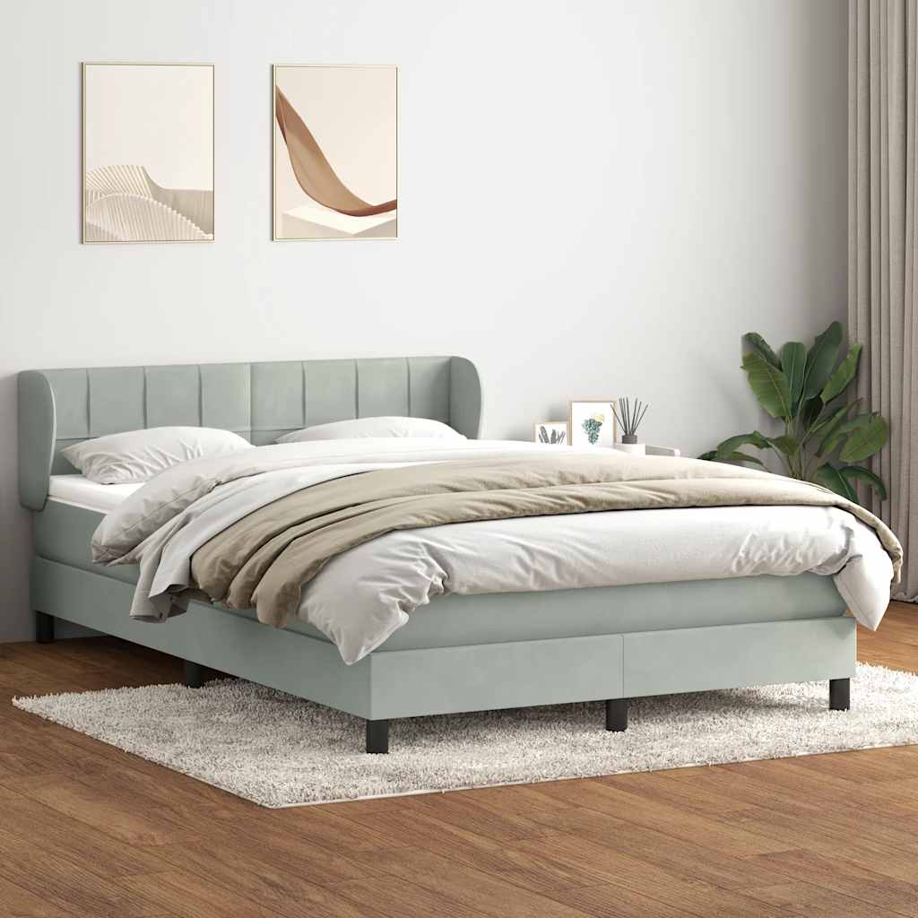 Boxspringbett mit Matratze Hellgrau 160x210 cm Samt