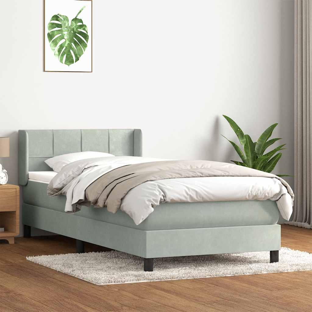 Boxspringbett mit Matratze Hellgrau 80x210 cm Samt