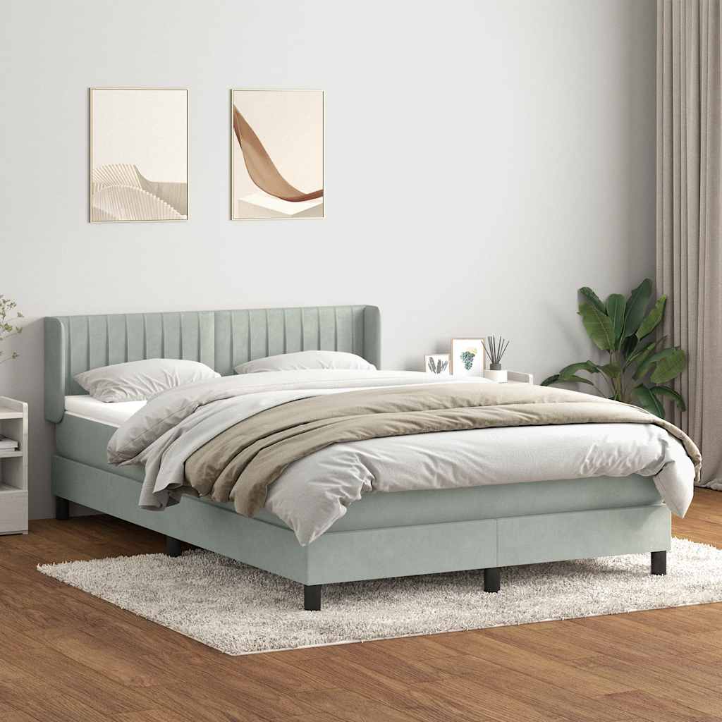 Boxspringbett mit Matratze Hellgrau 160x210 cm Samt