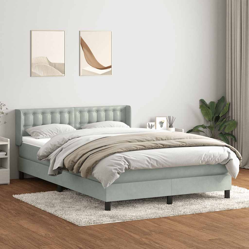 Boxspringbett mit Matratze Hellgrau 160x210 cm Samt