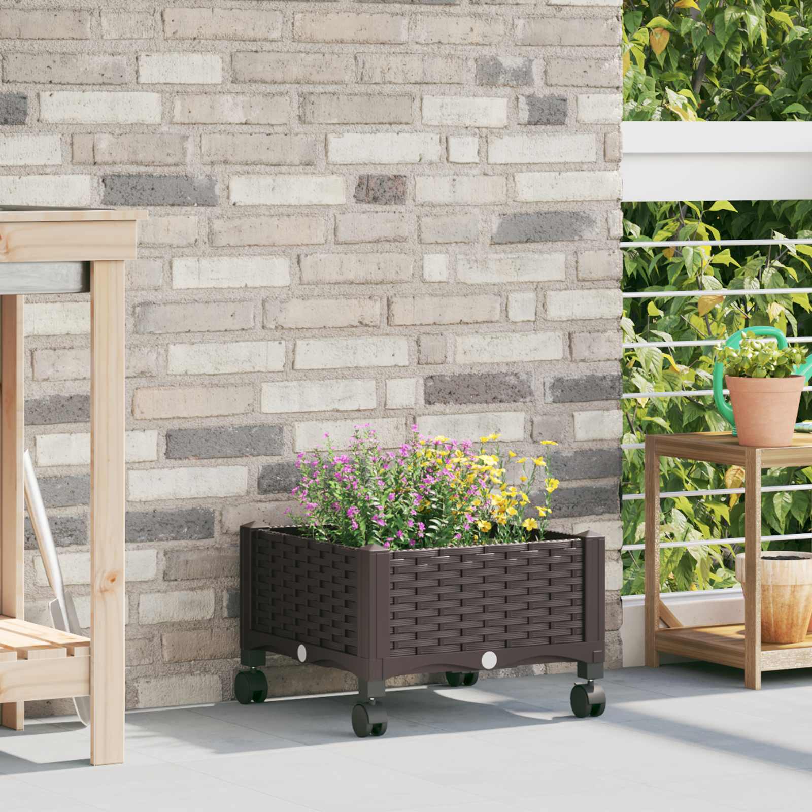 Gartenpflanzer mit Rädern Braun 40 x 40 x 29 cm PP
